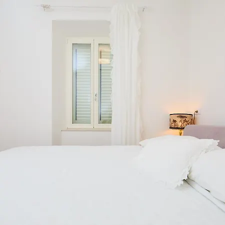 Hedera Estate Hedera A8 *