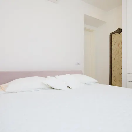 Hedera Estate Hedera A8 Apartament *