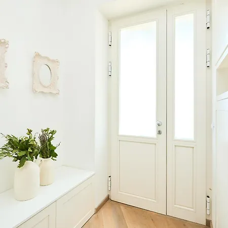 Hedera Estate Hedera A8 *