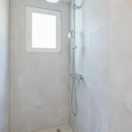 Hedera Estate Hedera A8 دوبروفينك