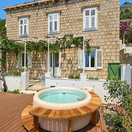 Hedera Estate Hedera A8 * Ντουμπρόβνικ