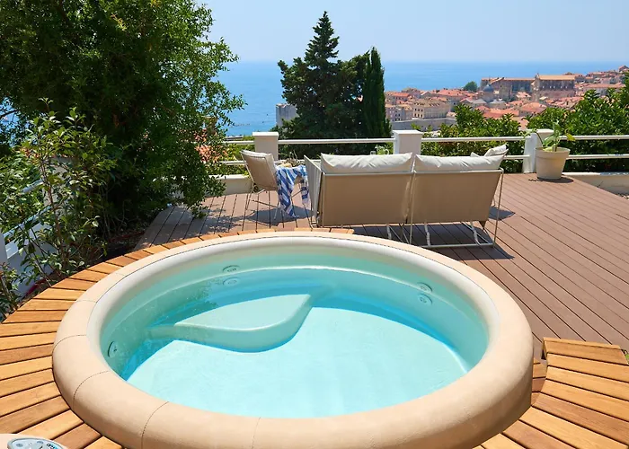 Hedera Estate Hedera A8