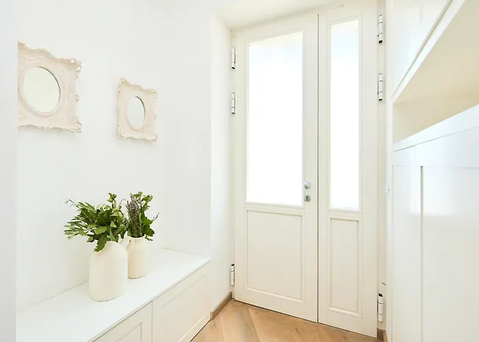 Hedera Estate Hedera A8 *