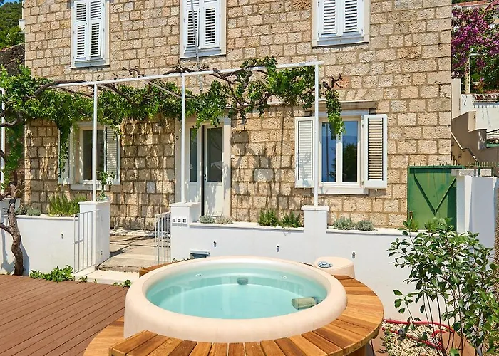 Hedera Estate Hedera A8 * Ντουμπρόβνικ