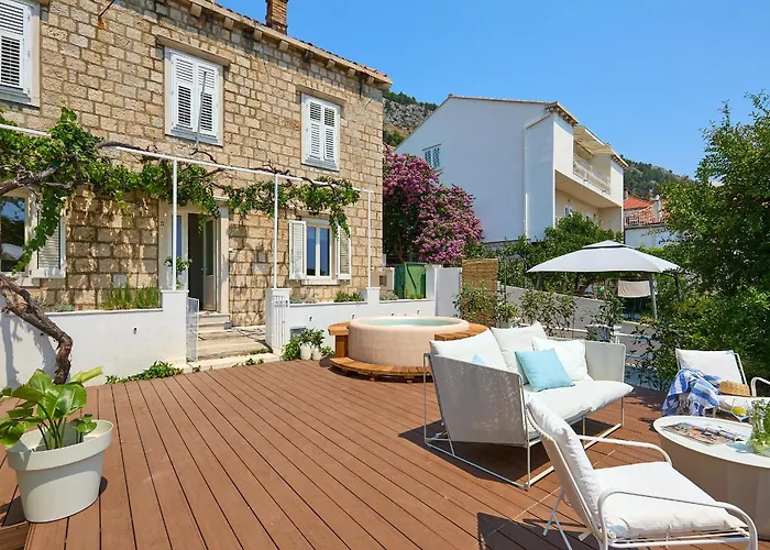 Hedera Estate Hedera A8